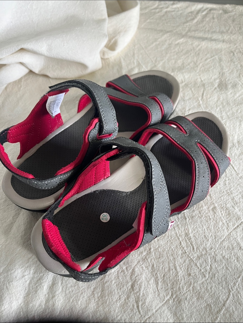 Women’s Adjustable Gray and Pink Comfort Sandals